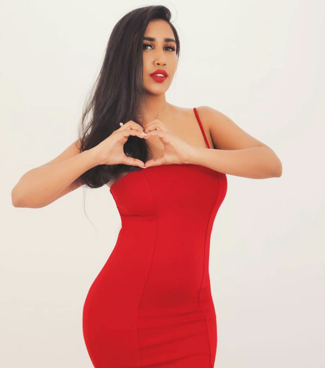 Saket call girl service